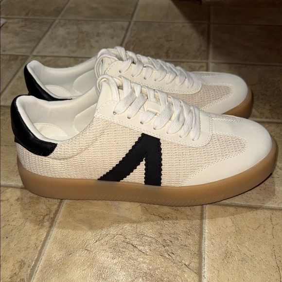 MIA Cream and Black Sneakers - Picture 3 of 5